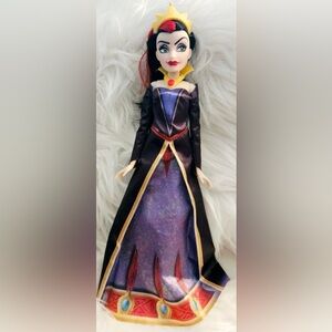 DISNEY - VILLAINS EVIL QUEEN FASHION DOLL by HASBRO